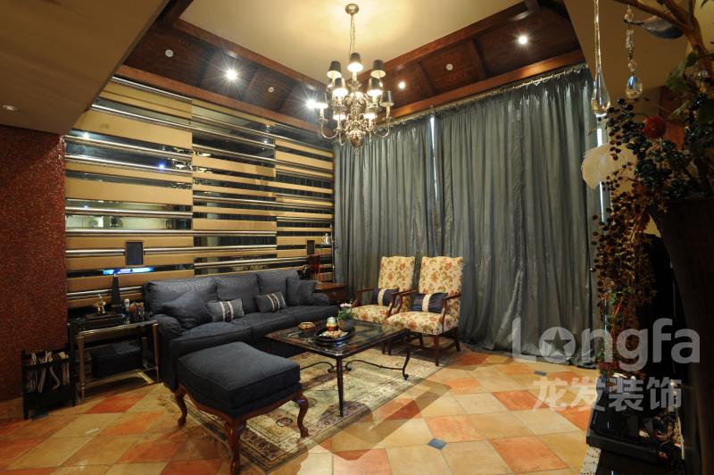 客厅图片来自成都龙发装饰公司在懋山湖 托斯卡纳设计案例的分享