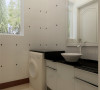 洗手间的洁白整洁便于清洁，巧妙的一个窗户，加速空气流动