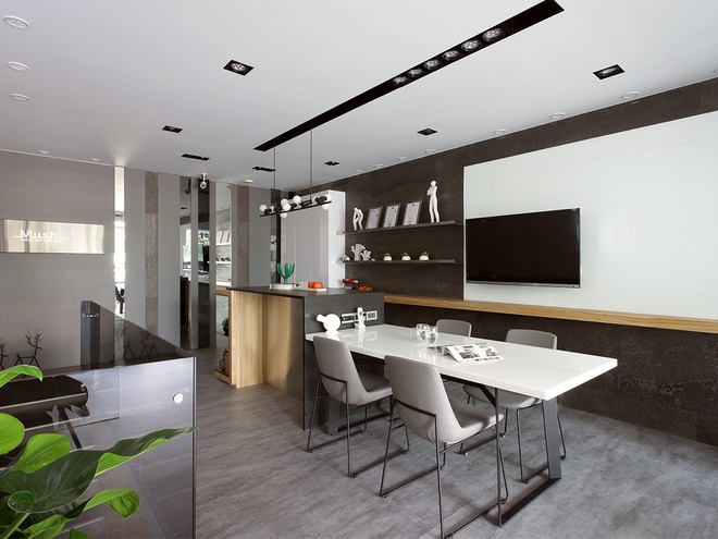 现代简约 办公空间 私人空间 灰白 餐厅图片来自木子鑫在69平米灰色阶office公寓的分享