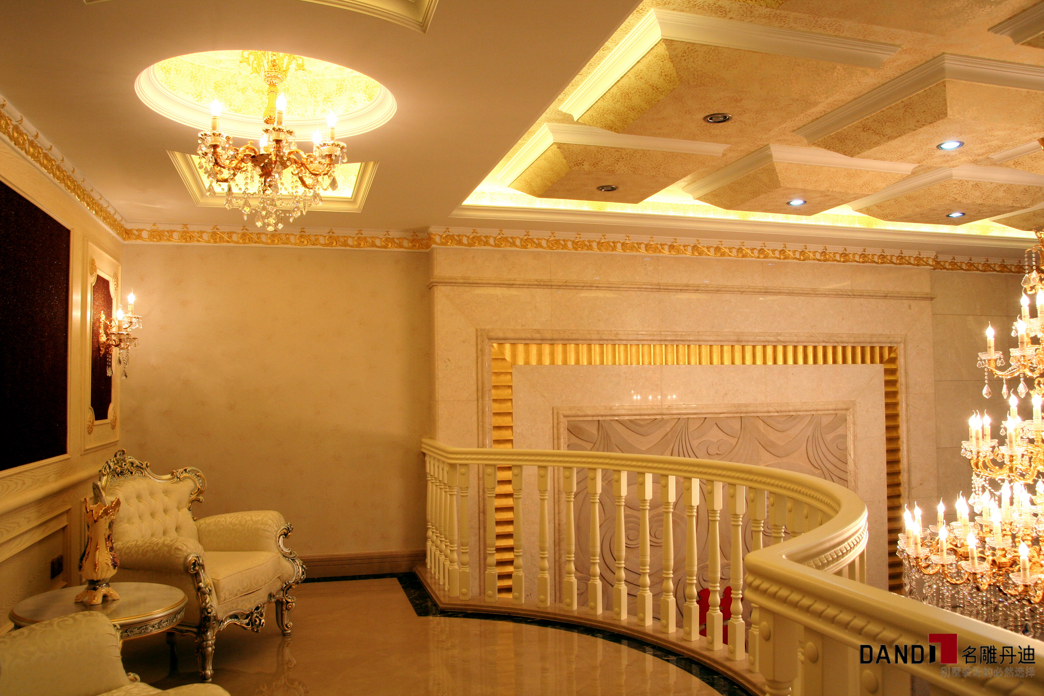 欧式 别墅 名雕设计 别墅装修 楼梯图片来自在欧式风格——400平奢华别墅装修的分享