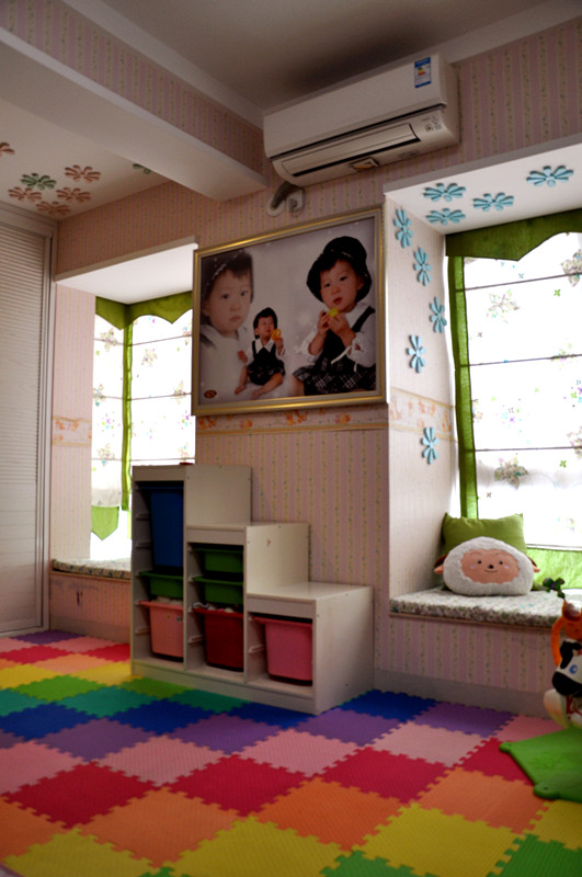 混搭 三居 白领 80后 装修 东山 铁路局 家居 生活 儿童房图片来自曹丹在东山铁路局-三居-混搭风格的分享