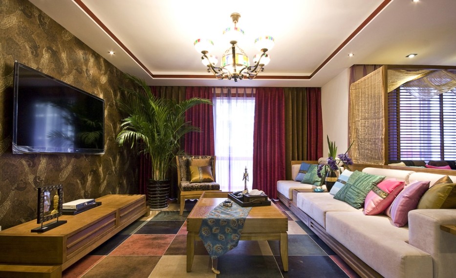 客厅图片来自家装大管家在90平东南亚居 古朴饰物民族风的分享