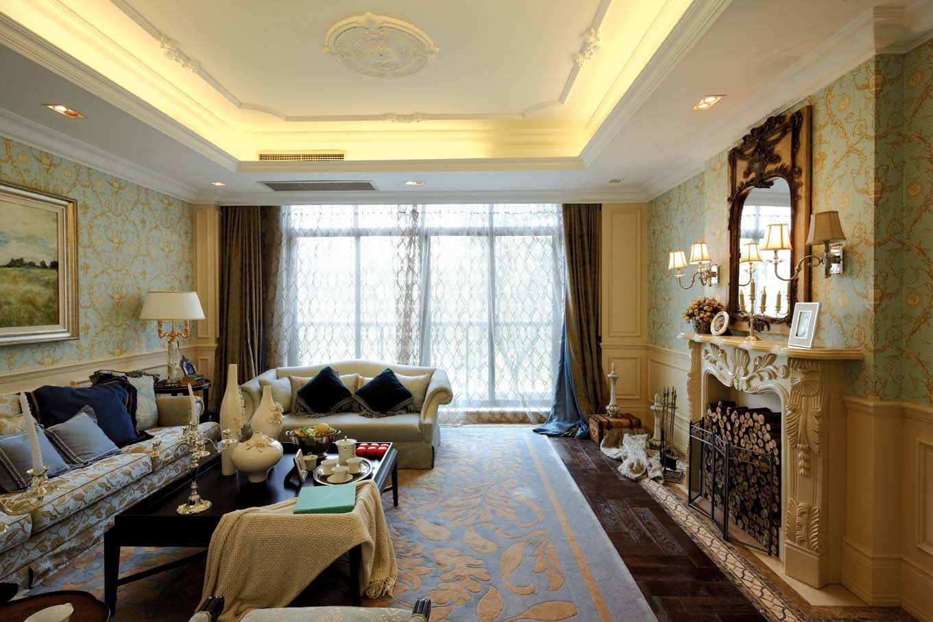 别墅装修 奢华设计 温馨设计 欧式 客厅图片来自香港古兰装饰-成都在欧式奢华时尚顶级别墅的分享
