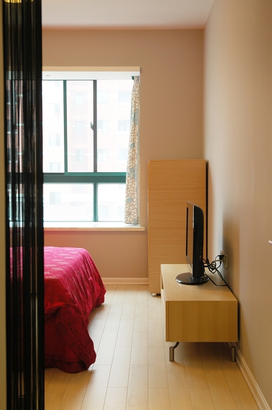欧式 田园 混搭 简约 二居 卧室图片来自四川大晶装饰公司在老会展现代城装修案例的分享