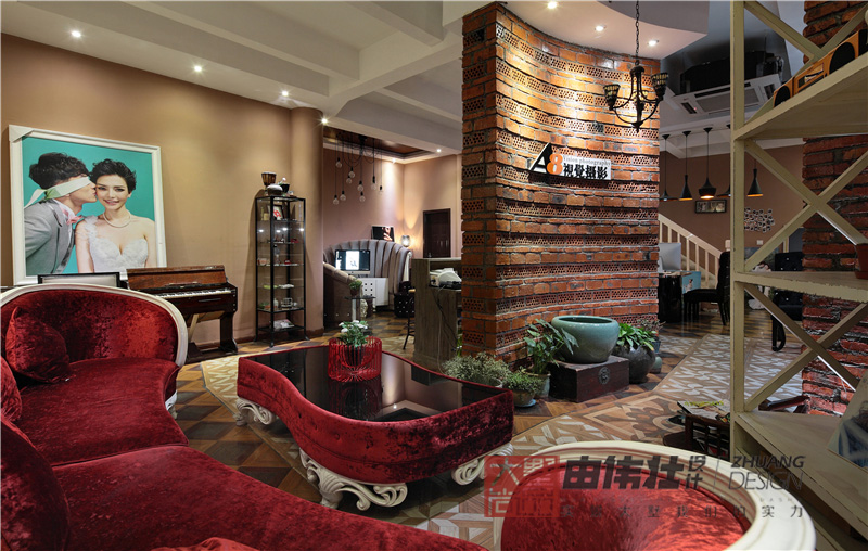 客厅图片来自大墅尚品-由伟壮设计在『精致生活』简欧风格的分享