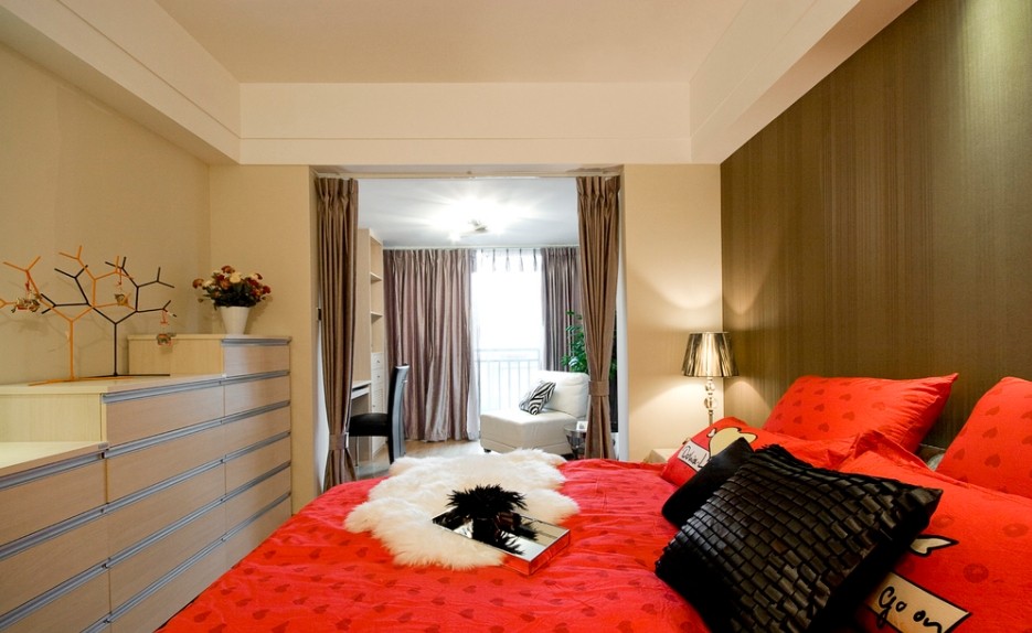 卧室图片来自家装大管家在雕琢浪漫简约 110平现代3居室的分享