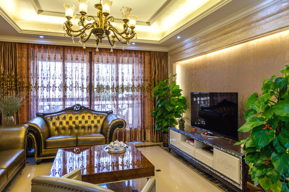客厅图片来自铜雀装饰设计在中海城南一号的分享