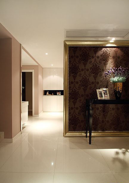 玄关图片来自四川大晶装饰公司在东湖国际奢华现代的分享