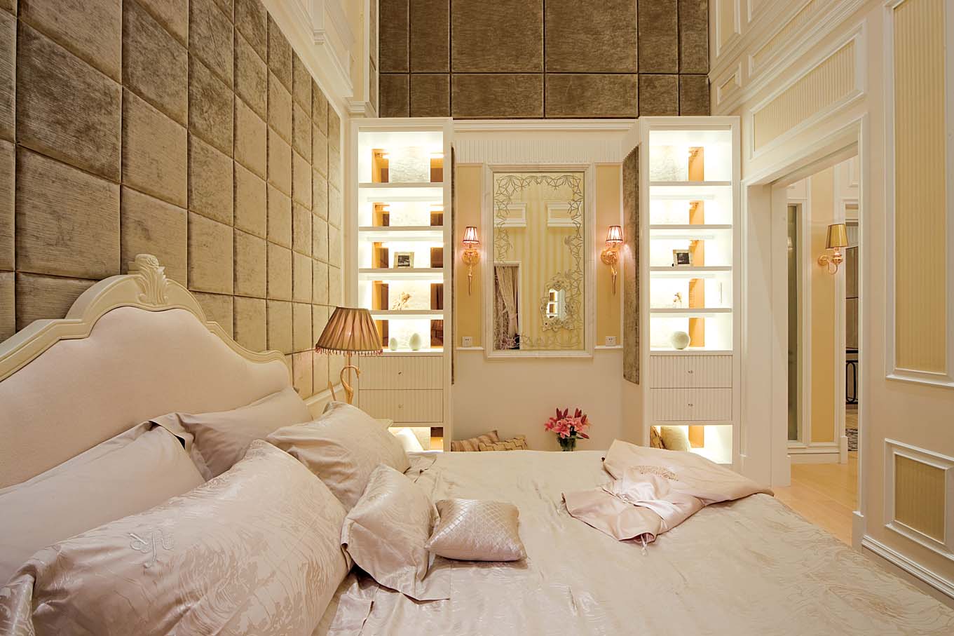 卧室图片来自成都龙发装饰公司在龙湖世纪峰景 简约风格设计的分享