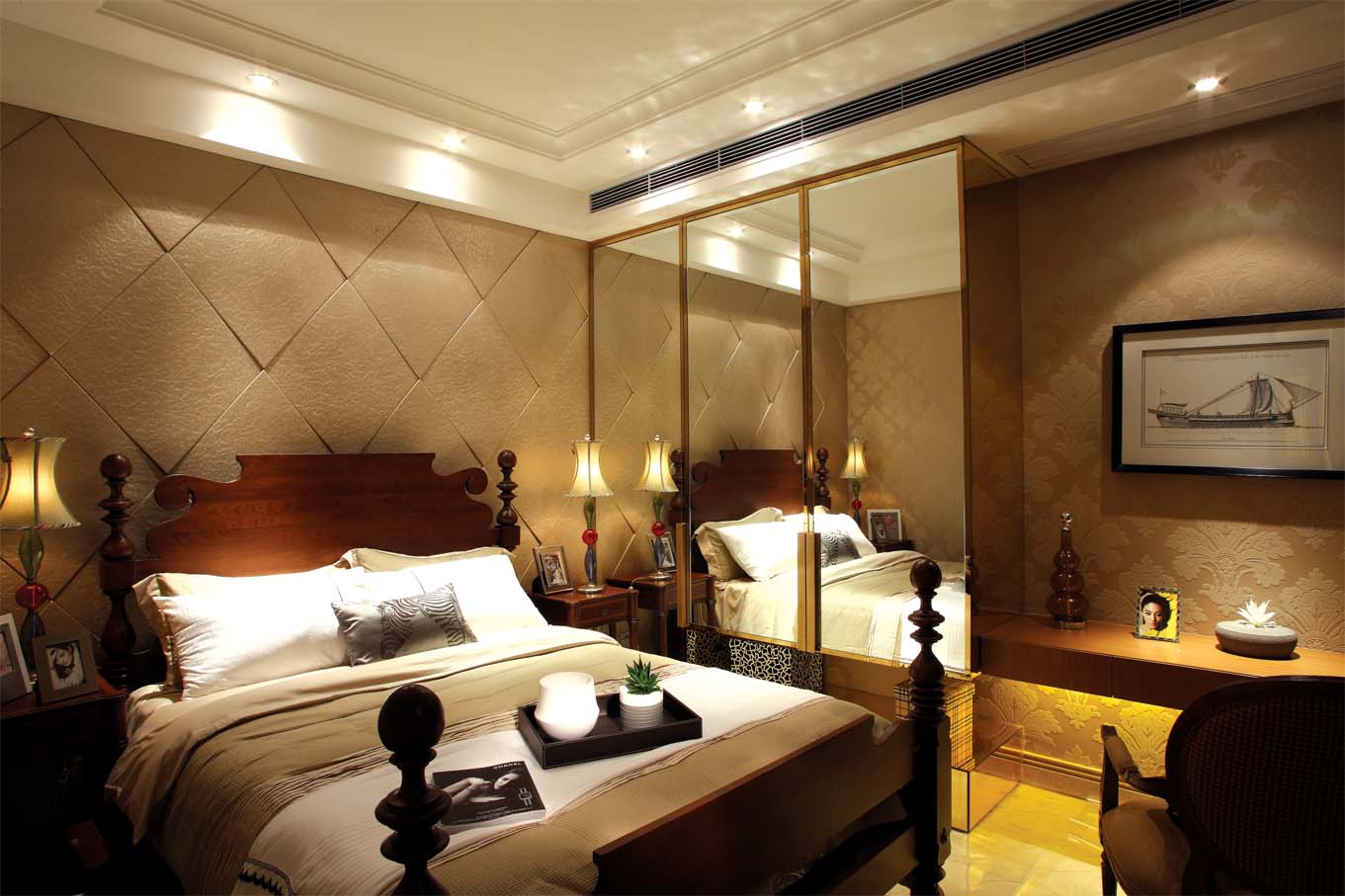 卧室图片来自成都龙发装饰公司在海昌天澜 简欧风格的分享