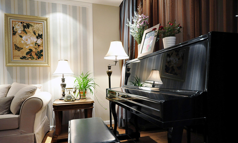 美式 客厅图片来自家装大管家在美式混搭风 温馨128平三口之家的分享