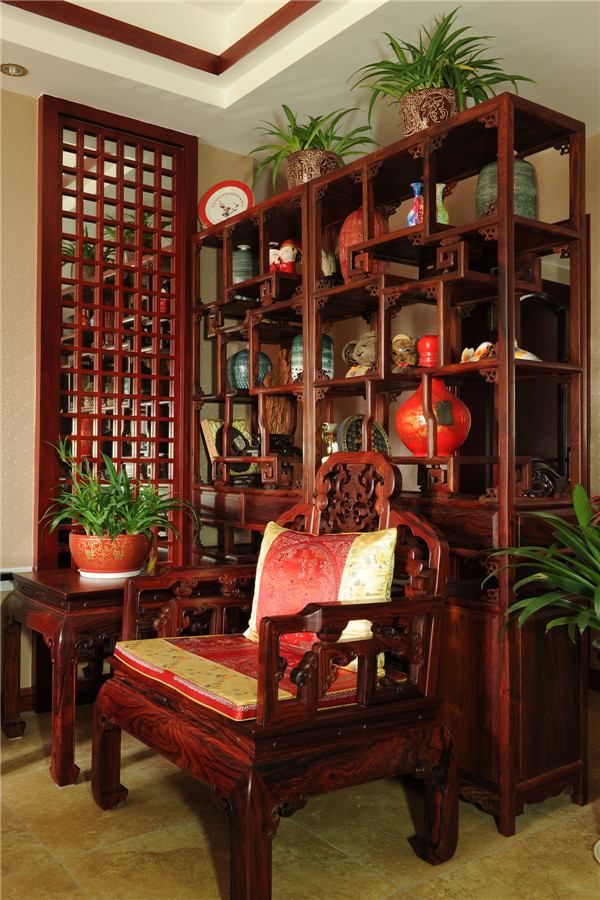 中式风格 客厅图片来自成都金煌装饰在繁华的都市里，一个宁静祥和的家的分享