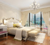 卧室以温馨为主，作为主人的私密空间，主要以功能性和实用舒适为考虑的重点，用温馨柔软的布艺来装点，选择舒适的大床，同时在用色上注重统一。