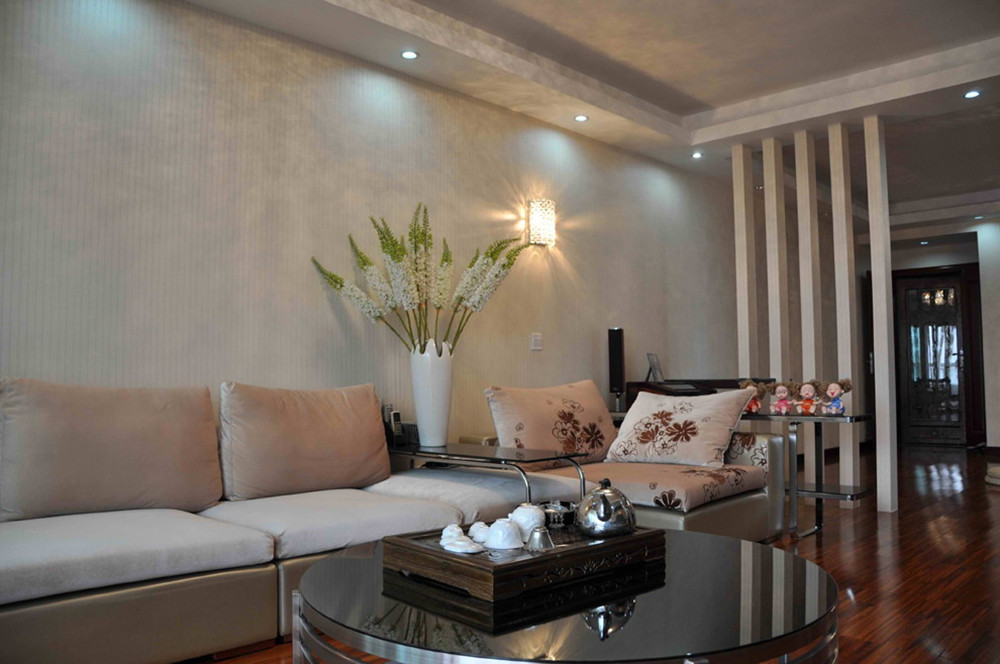 简约 三居 欧式 白领 客厅图片来自实创装饰上海公司在三居室现代简欧风格装修实景图的分享