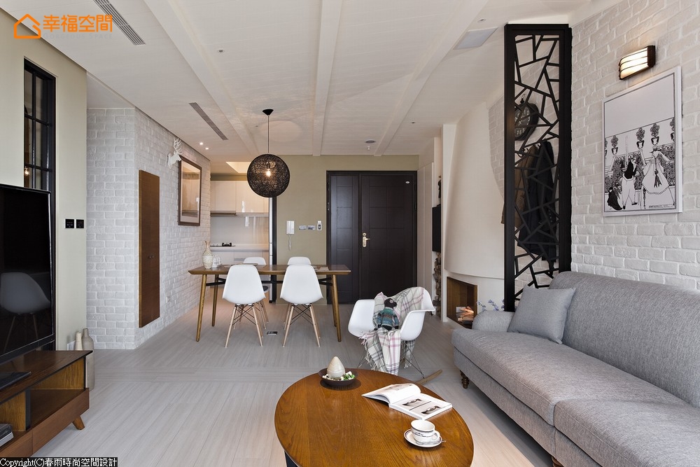 简约 北欧 二居 舒适 温馨 客厅图片来自幸福空间在76m² 实木玩味北欧空间的分享