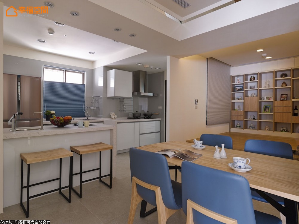 原木 简约 二居 现代 舒适 餐厅图片来自幸福空间在92m²原木氛圍 客製退休樂活居的分享