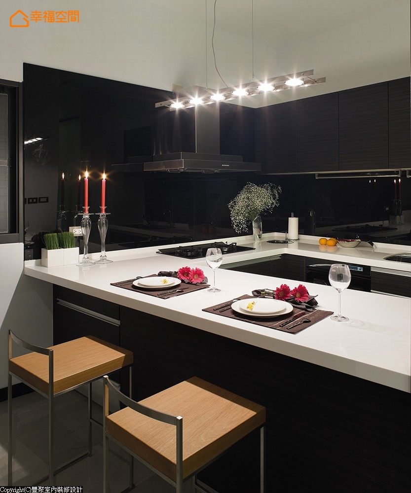 都会 简约 时尚 現代 别墅 三居 白领 厨房图片来自幸福空间在订制专属248平別墅生活品味的分享