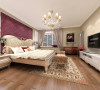 卧室：温和的灯光、紫色软包的使用，米色墙纸。带给客户一个温馨的居住空间。
