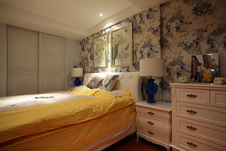 卧室图片来自家装大管家在96平乡村田园风 温馨美式两居室的分享