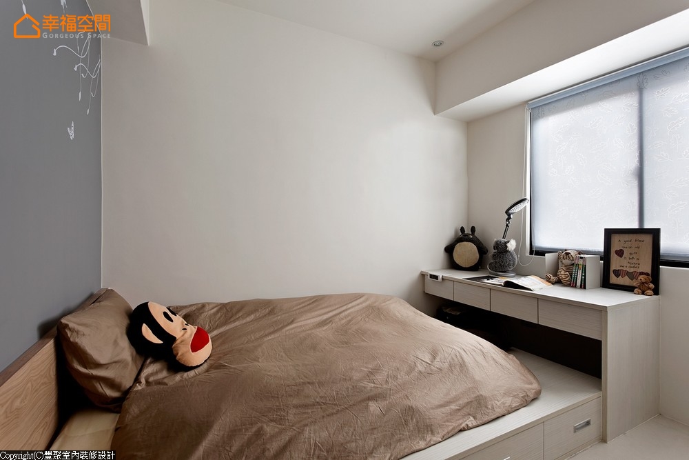 简约 舒适 旧房改造 白领 现代 四居 卧室图片来自幸福空间在360m²两户变一家 舒适气质家的分享