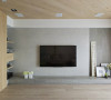 天花板是浅色木纹，斜纹使空间活泼且有延伸效果。