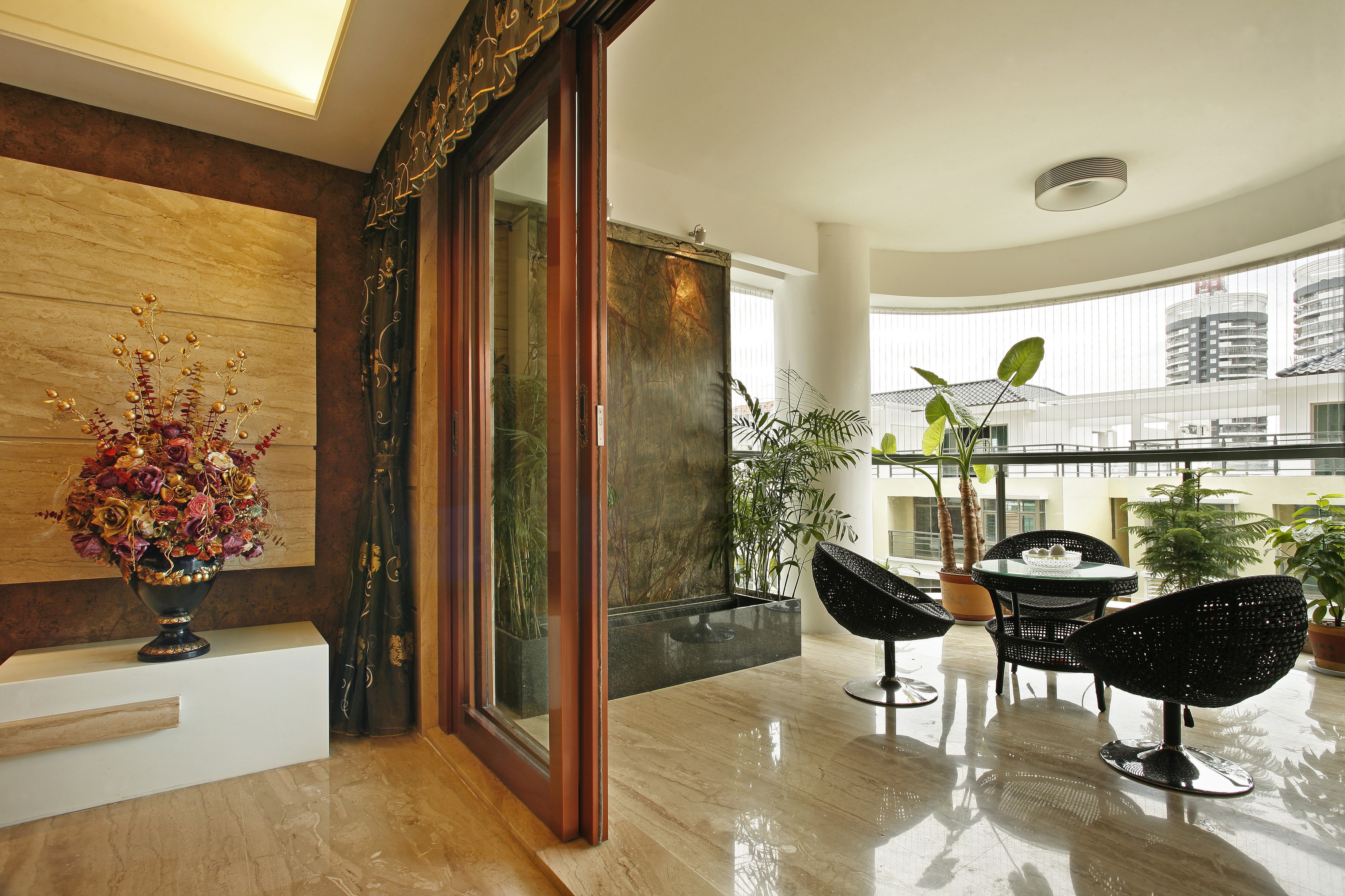 欧式 三居 成功人士 阳台图片来自南京实创装饰夏雨荷在享受精致生活里的欧式气息的分享