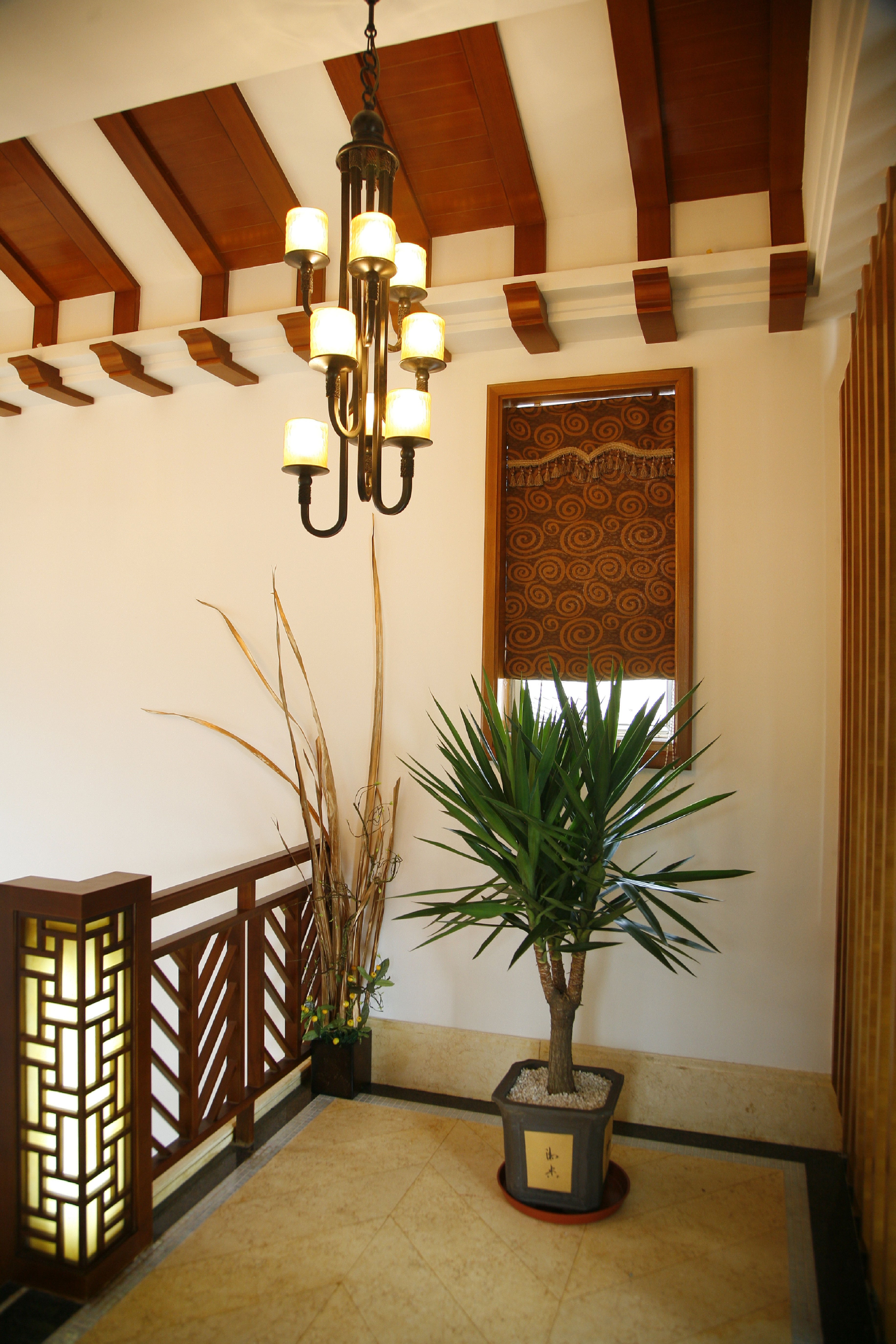 东南亚 别墅 楼梯图片来自北京尚都国际装饰在建华花园（北京上都国际装饰）的分享