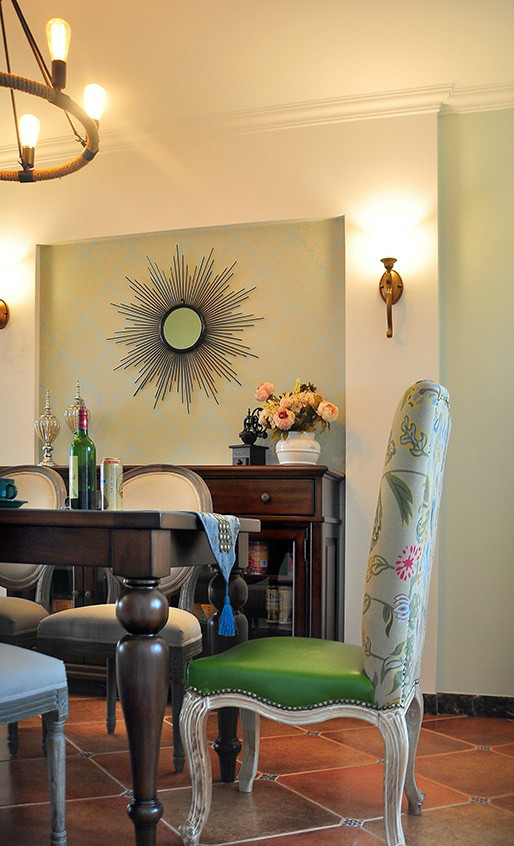 客厅图片来自亚光亚神设手小刘在超完美80后婚房设计的分享