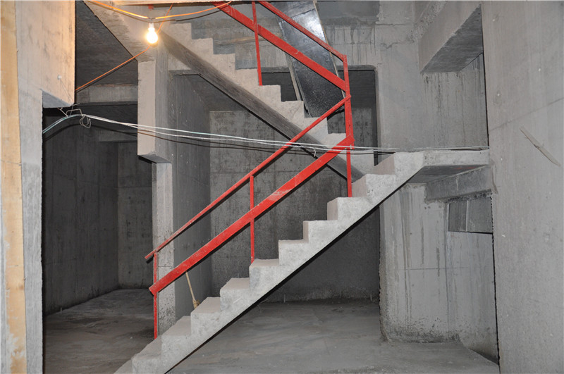简约 LOFT 温馨 舒适 楼梯图片来自用户gx8pnv82ta在金科廊桥水岸----施工中的分享