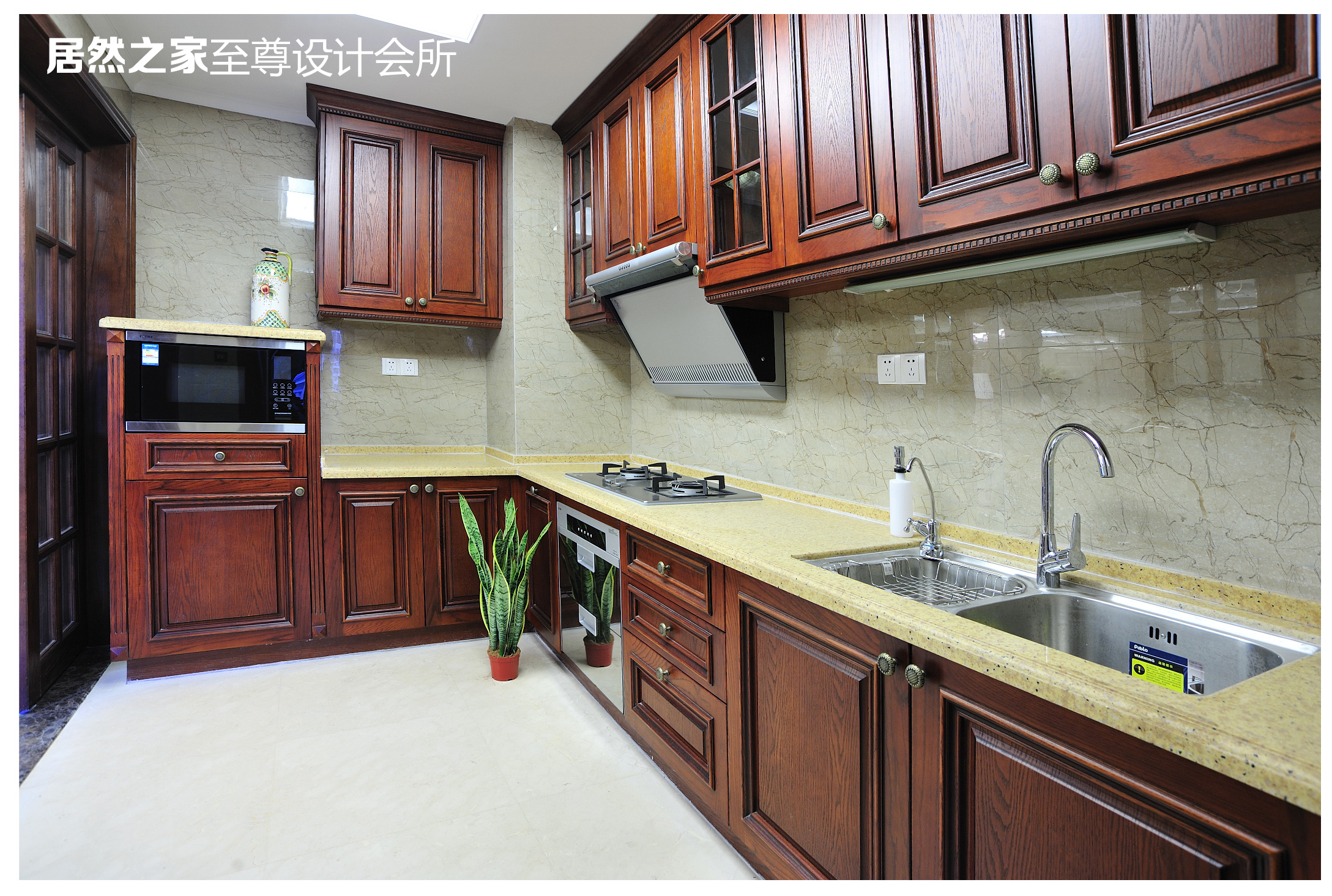 美式 古典 厨房图片来自武汉天合营造设计在复地东湖国际美式古典风情的分享