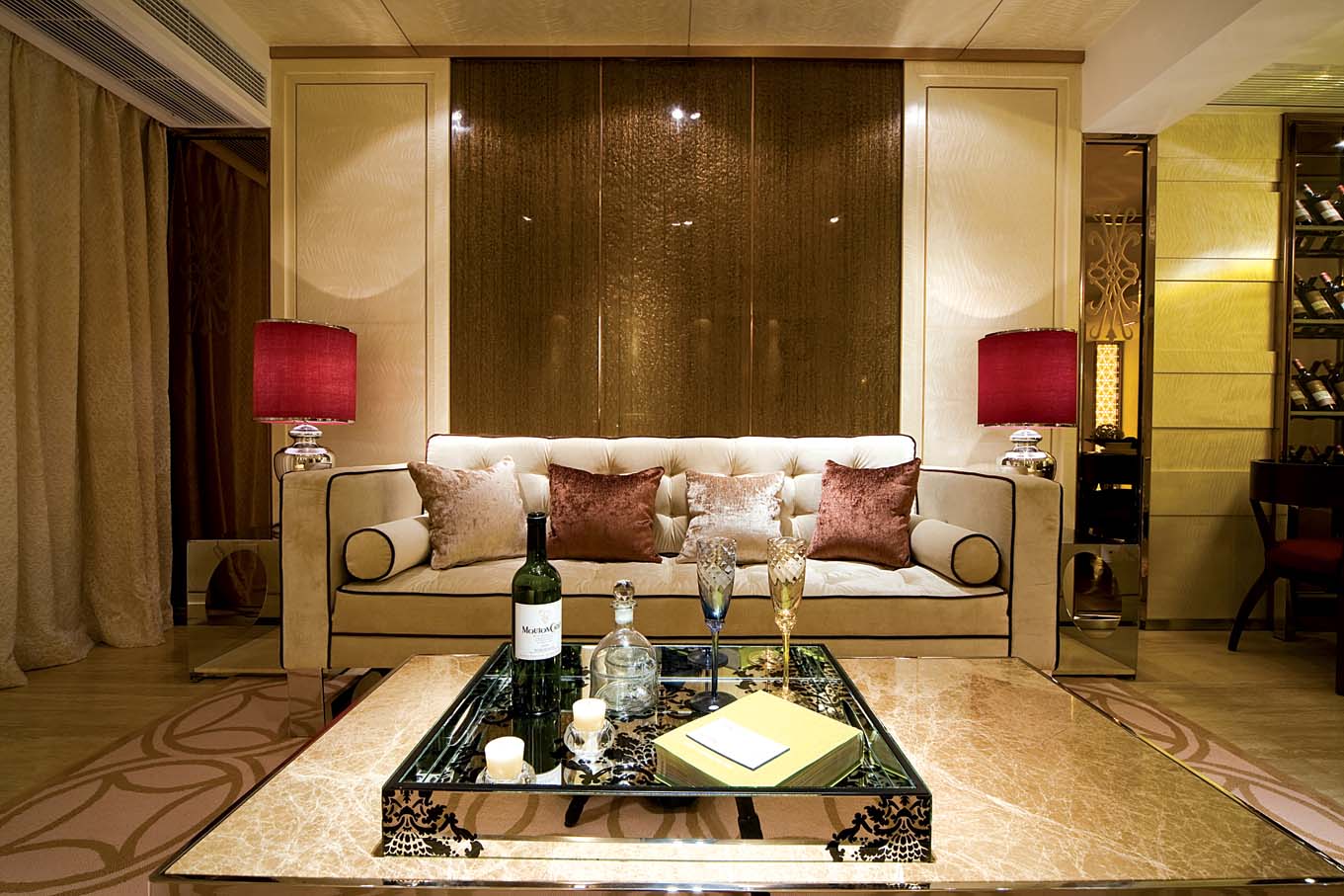 客厅图片来自北京实创装饰在200平米后现代时尚浪漫之家的分享