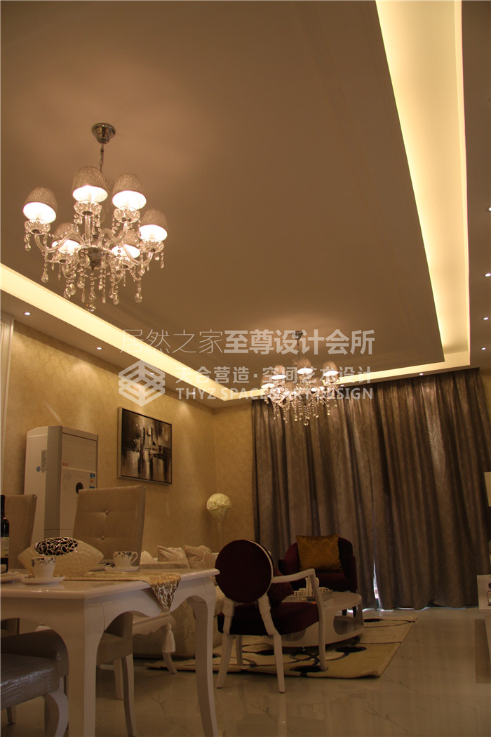 欧式 二居 餐厅 卧室 客厅图片来自天合营造在融科天城79平简欧风的分享
