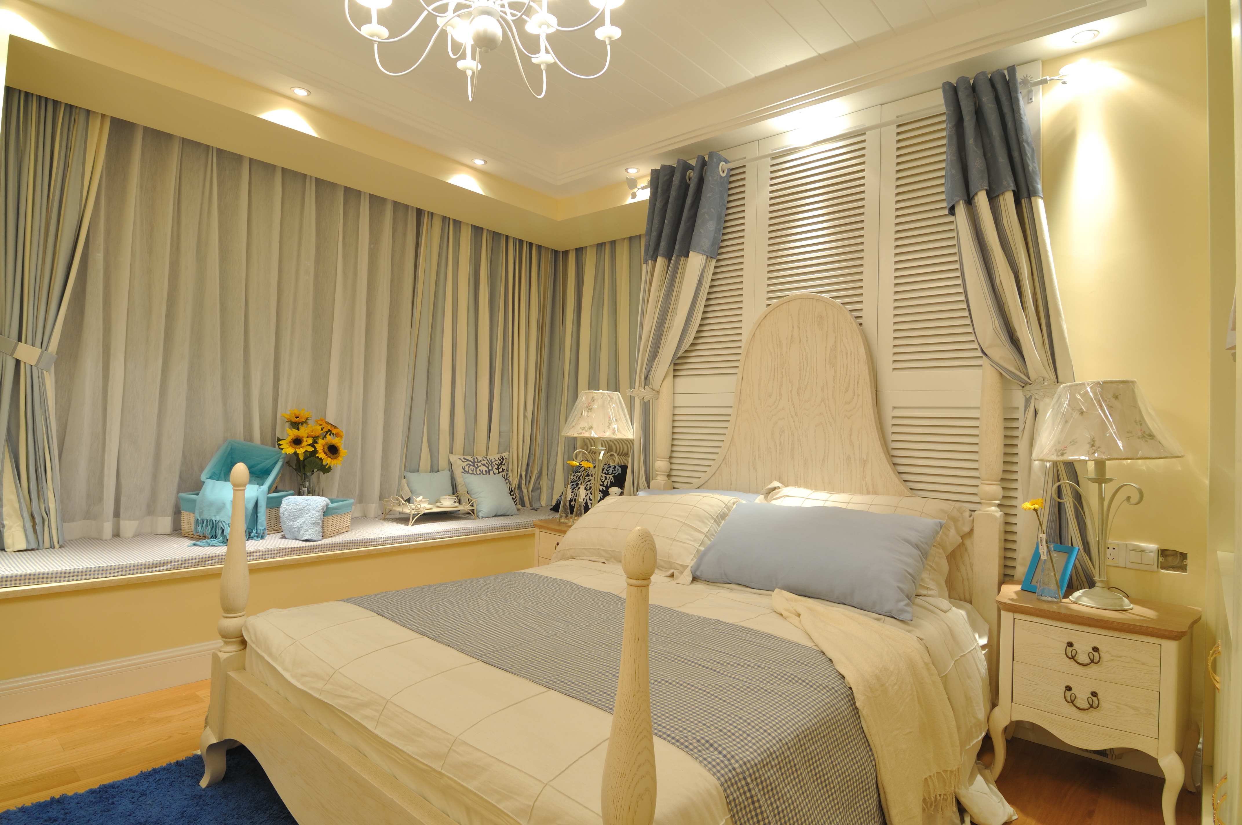 卧室图片来自武汉实创装饰在白领倾心打造浪漫地中海两居的分享