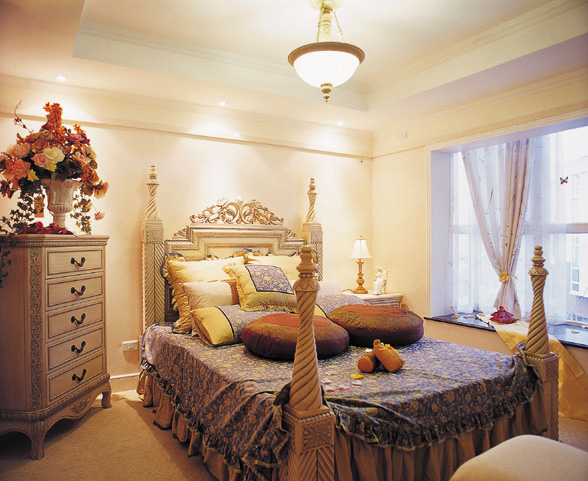 欧式 卧室图片来自北京亚光亚装饰厚宅旗舰店在高贵的生活方式的分享