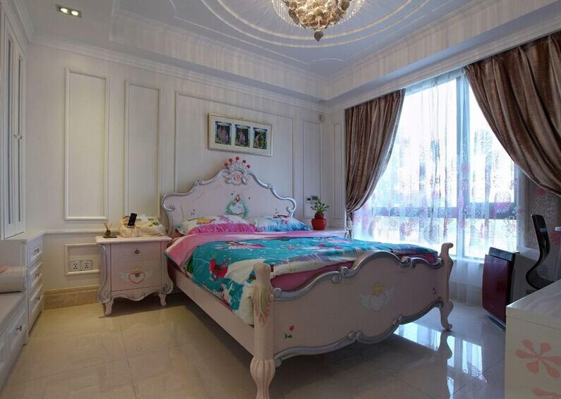 欧式 三居 卧室图片来自亚光亚神设手富成在别墅的分享