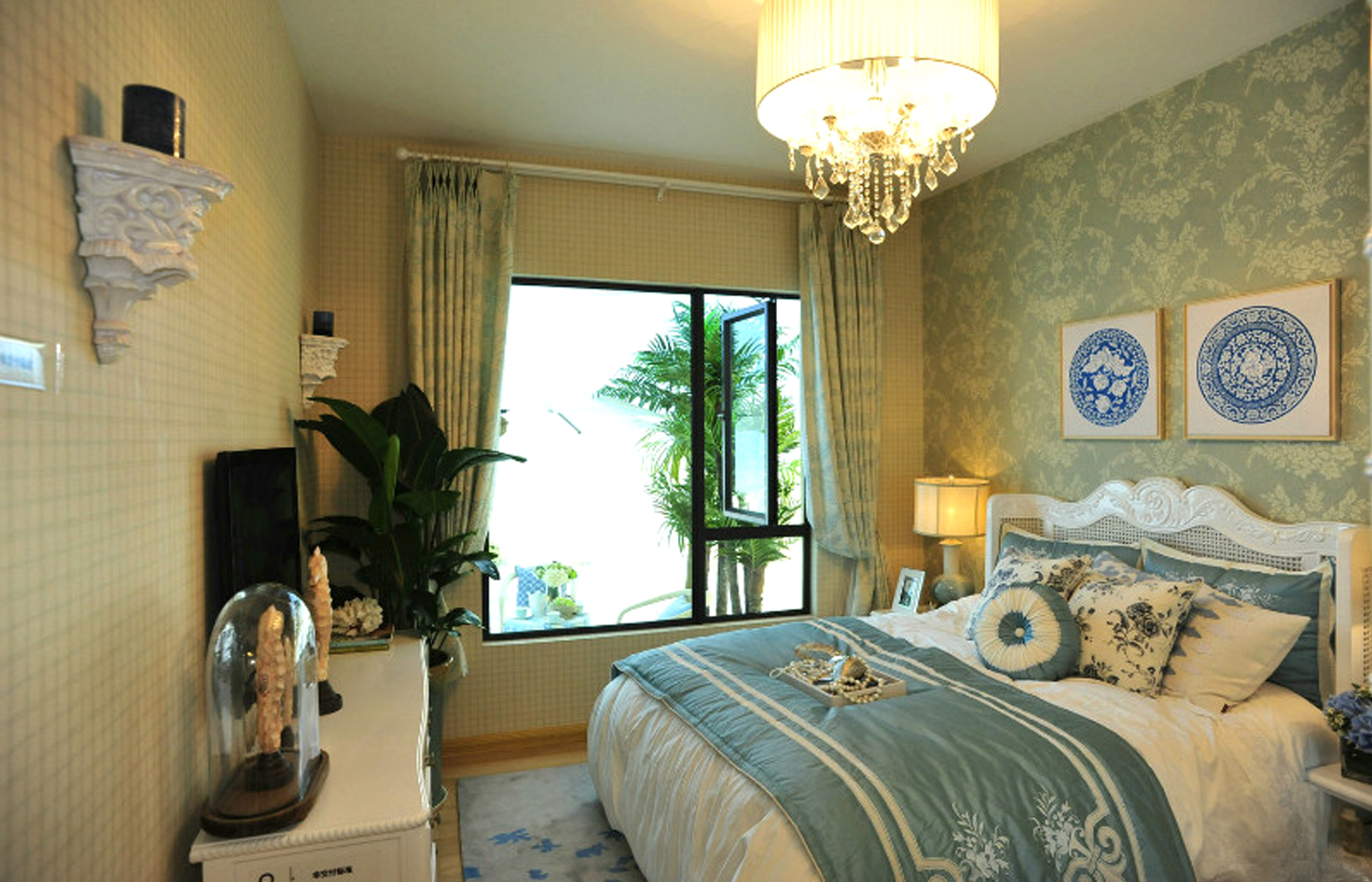 三居 法式 卧室图片来自今朝装饰小阳在98平 优雅华尔兹主题法式风情的分享