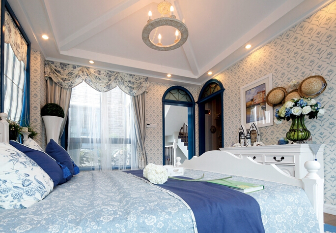 地中海别墅 高度国际 别墅 田园 卧室图片来自凌军在唯美浪漫的地中海别墅的分享