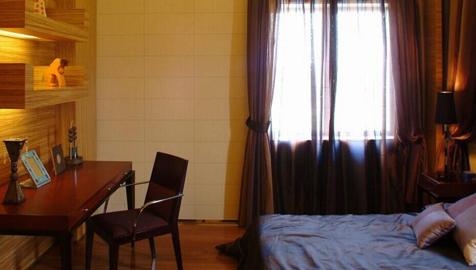 混搭 三居 小资 卧室图片来自亚光亚神设手富成在三居室混搭风格的分享