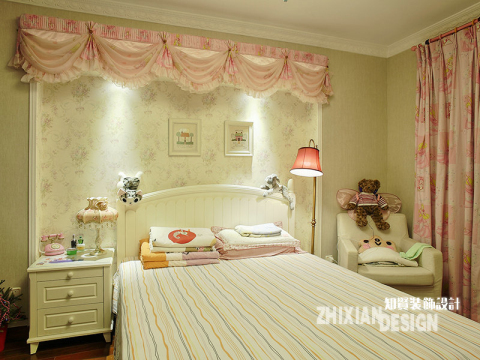 卧室图片来自上海知贤设计小徐在欧式混搭   真情演绎合家之欢的分享