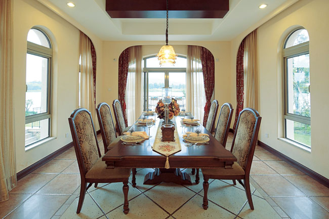 别墅 客厅 卧室 厨房 餐厅 高度国际 高度希文图片来自高度国际装饰宋增会在上海天马高尔夫别墅20号的分享