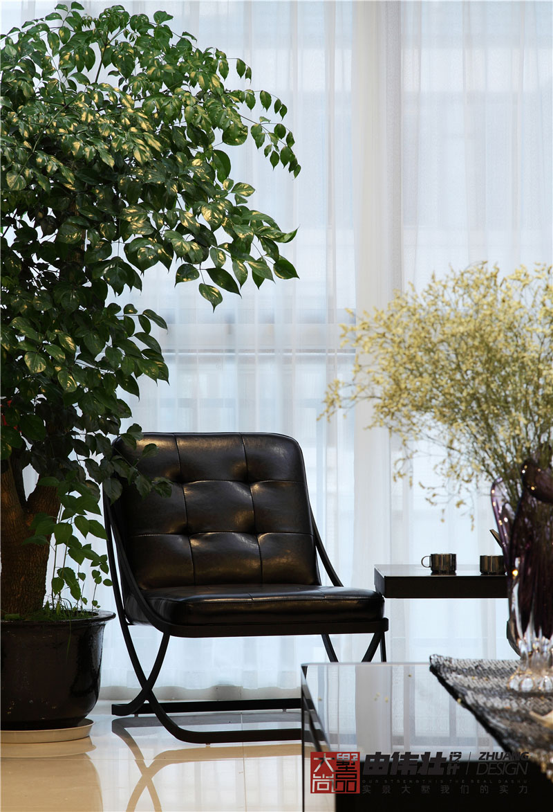 现代 简约 三居 客厅图片来自大墅尚品-由伟壮设计在『泡沫-微加幸福』—现代简约风的分享