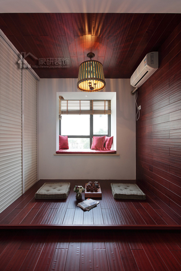 简约 混搭 客厅 卧室 餐厅 白领 80后 小资图片来自上海倾雅装饰有限公司在品味新古典的分享