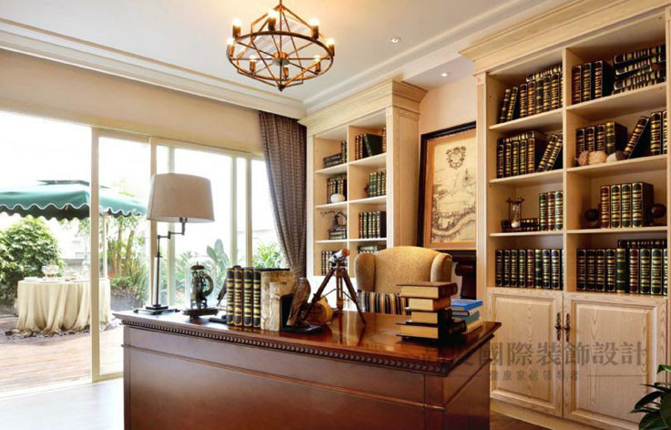 欧式 别墅 书房图片来自高度国际设计装饰在中海尚湖世家实景图的分享