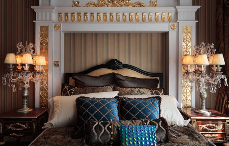 卧室图片来自高度国际设计装饰在君山高尔夫别墅实景图的分享