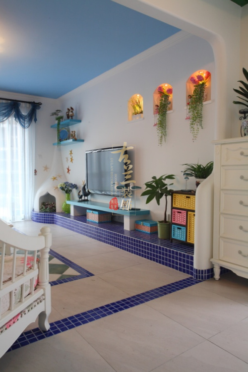 地中海 蓝色 休闲 四居 装修设计 客厅图片来自香港古兰装饰-成都在蓝色地中海清新自然的分享