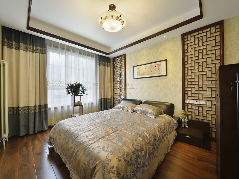 中年 三世同堂 新中式 红木家具 四居 卧室图片来自西安城市人家装饰王凯在200平新中式装修完成实景照片的分享