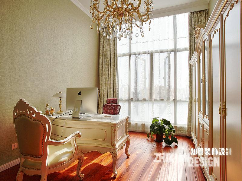 卧室图片来自上海知贤设计小徐在铸就白金汉宫般的优雅与奢华的分享