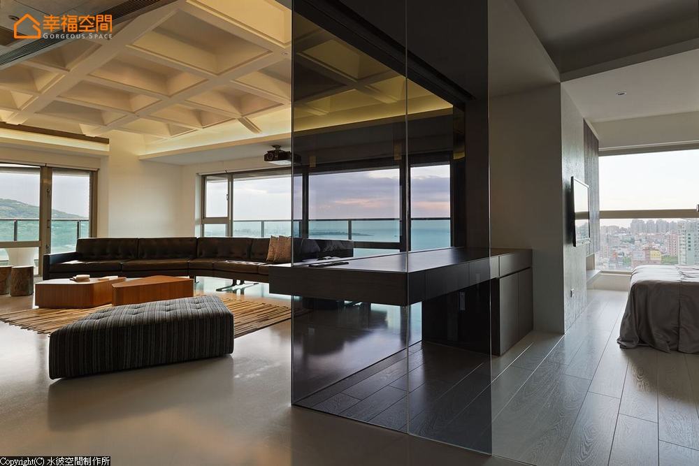 简约 二居 现代 客厅图片来自幸福空间在拥抱绝美海景 205平微美寓所的分享
