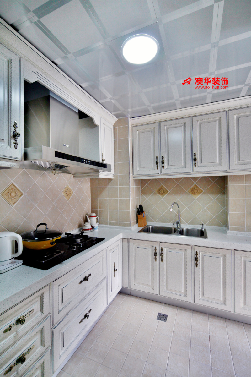 简约 混搭 二居 厨房图片来自用户5193438255在鑫城国际90平米混搭时尚家的分享