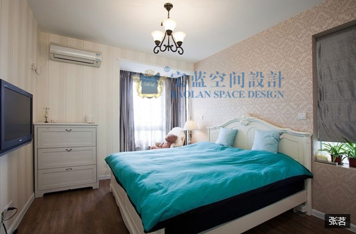 简约 二居 半包 卧室图片来自众意装饰在三江航天首府简约案例的分享